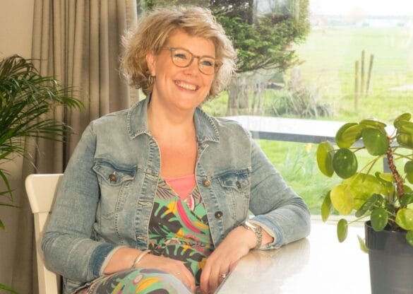 Margriet Visser is vrijwilligerscoördinator bij het Dorcas Handwerkatelier