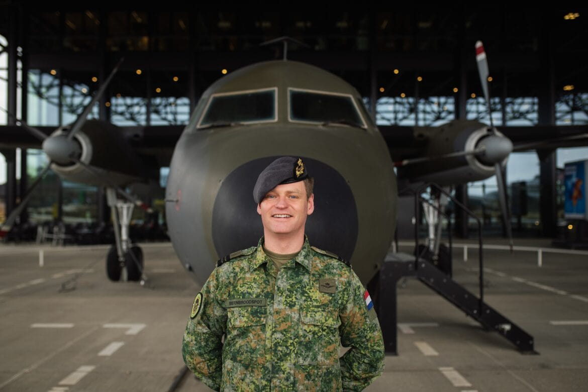 Legerpredikant Dirk-JanBierenbroodspot